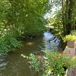 Chez Fernand Gezellig Huisdiervrij Te Hotton, Nabij Durbuy База отдыха Отон