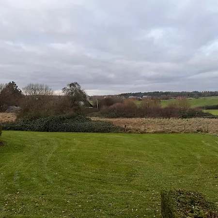 Chez Fernand Gezellig Te Hotton, Nabij Durbuy 홀리데이파크 호튼