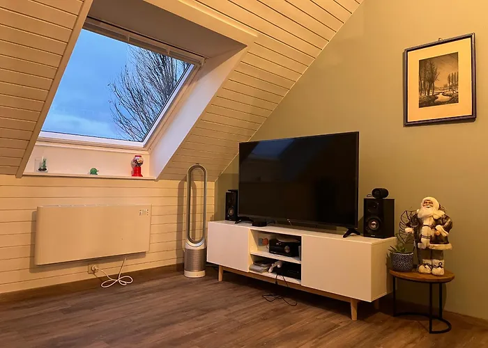 Chez Fernand Gezellig Huisdiervrij Te Hotton, Nabij Durbuy Holiday park