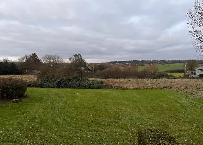 Chez Fernand Gezellig Huisdiervrij Te Hotton, Nabij Durbuy Holiday park Hotton