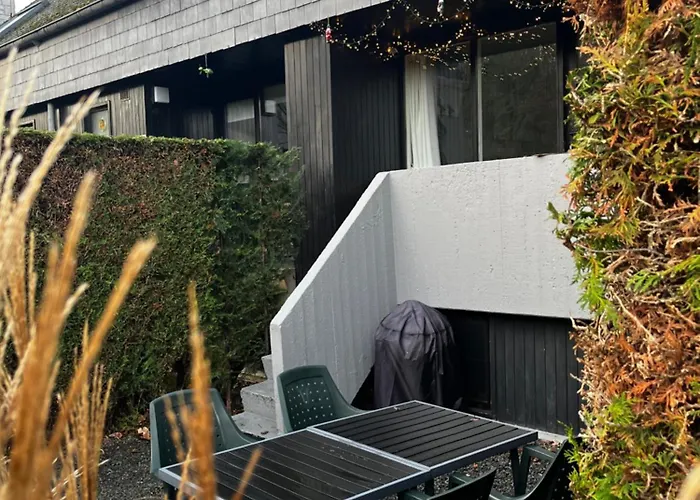 Chez Fernand Gezellig Huisdiervrij Te Hotton, Nabij Durbuy Holiday park *